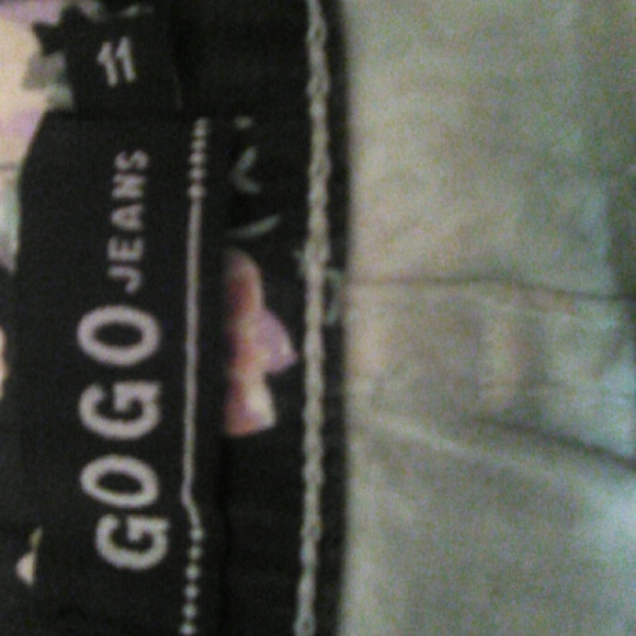 GoGo jeans floral shorts - Picture 4 of 6